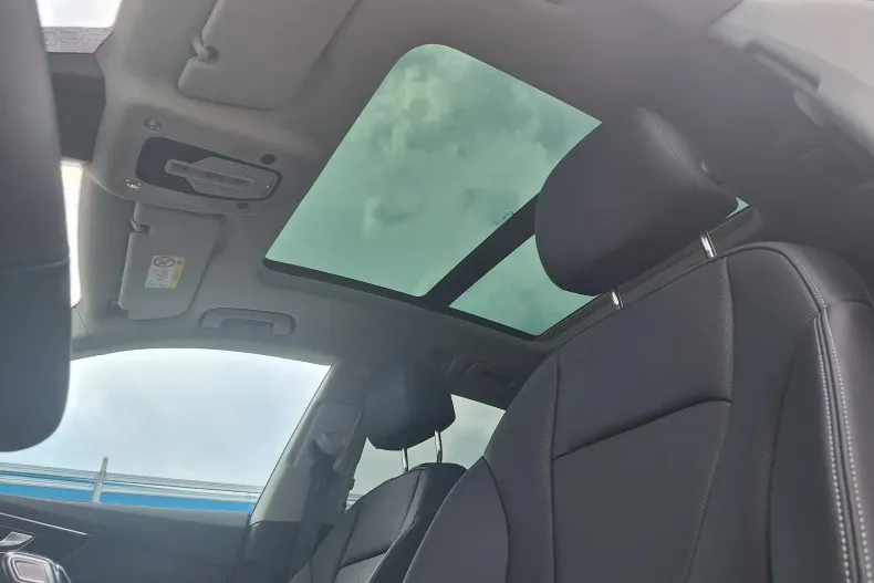 Audi Q8 din 2024 cu 2.839 km - oferta AUD164167 - foto 14