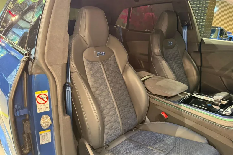 Audi RSQ8 din 2024 cu 13.000 km - oferta AUD164169 - foto 34