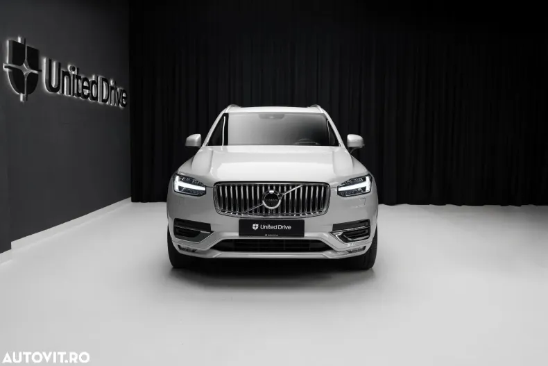 Volvo XC90 din 2021 cu 50.788 km - oferta VOL164172 - foto 2