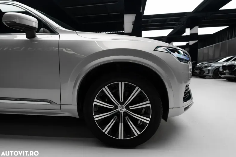 Volvo XC90 din 2021 cu 50.788 km - oferta VOL164172 - foto 7