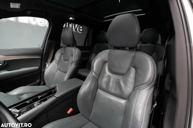 Volvo XC90 din 2021 cu 50.788 km - oferta VOL164172 - foto 32