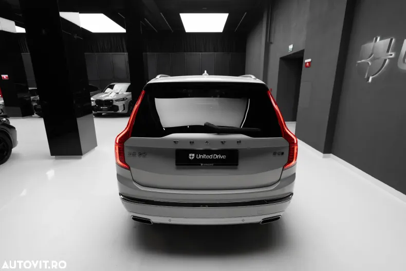 Volvo XC90 din 2021 cu 50.788 km - oferta VOL164172 - foto 39