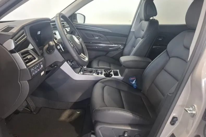Ssangyong Korando din 2025 cu 10 km - oferta SSA164183 - foto 13