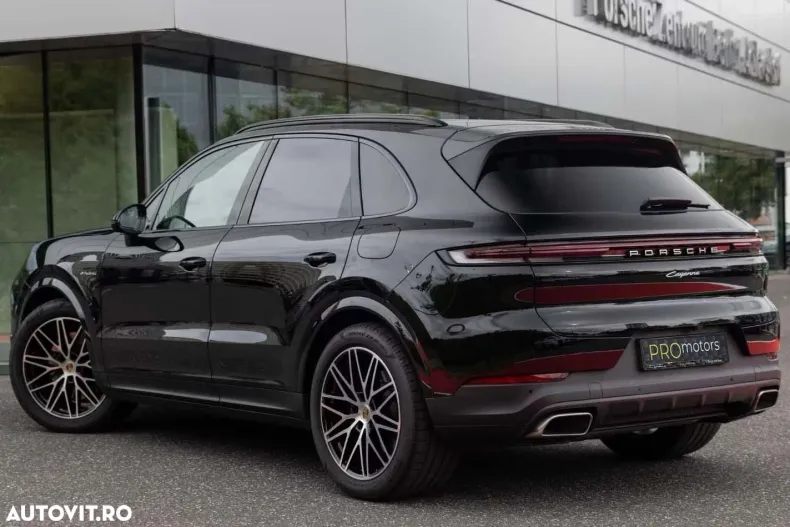 Porsche Cayenne din 2024 cu 25.584 km - oferta POR164185 - foto 4