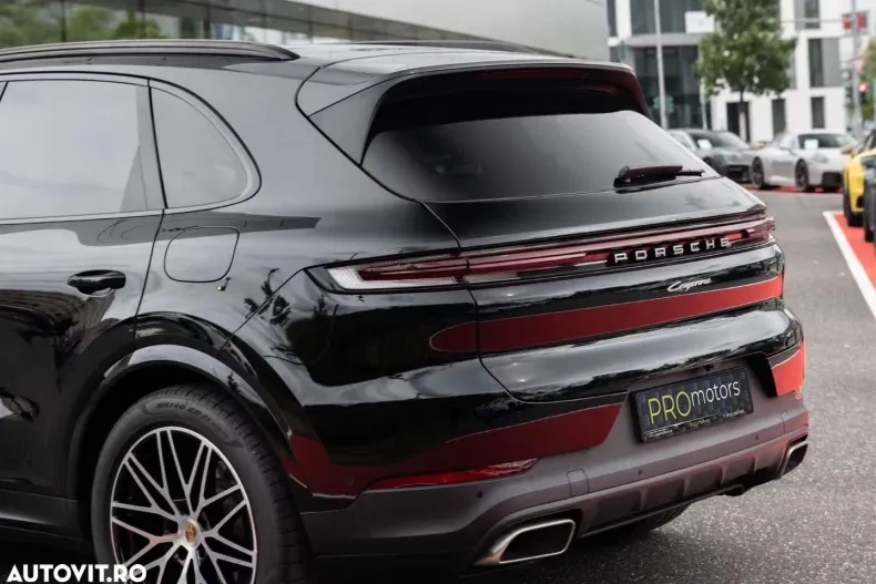 Porsche Cayenne din 2024 cu 25.584 km - oferta POR164185 - foto 12