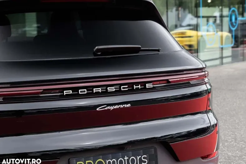 Porsche Cayenne din 2024 cu 25.584 km - oferta POR164185 - foto 13