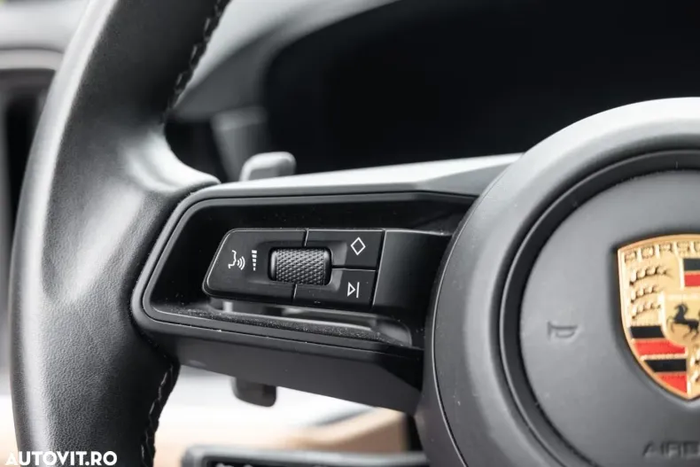 Porsche Cayenne din 2024 cu 25.584 km - oferta POR164185 - foto 17