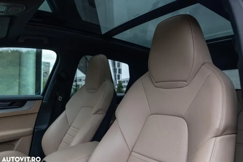 Porsche Cayenne din 2024 cu 25.584 km - oferta POR164185 - foto 22