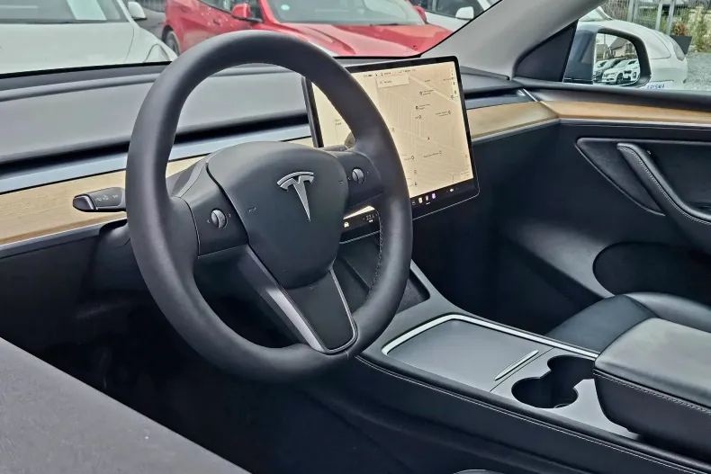 Tesla Model Y din 2021 cu 107.000 km - oferta TES164190 - foto 14