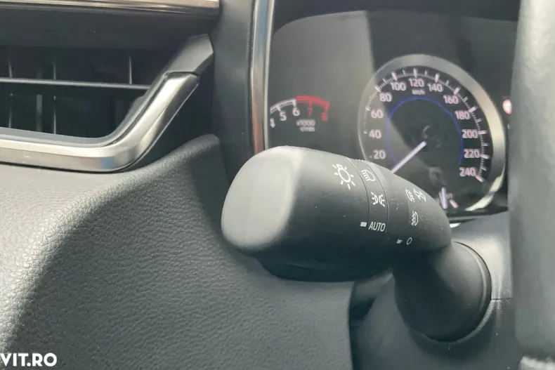 Toyota Corolla din 2022 cu 124.161 km - oferta TOY164199 - foto 25