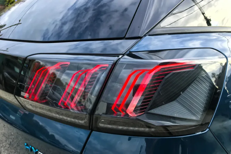 Peugeot 3008 din 2021 cu 126.140 km - oferta PEU164206 - foto 27