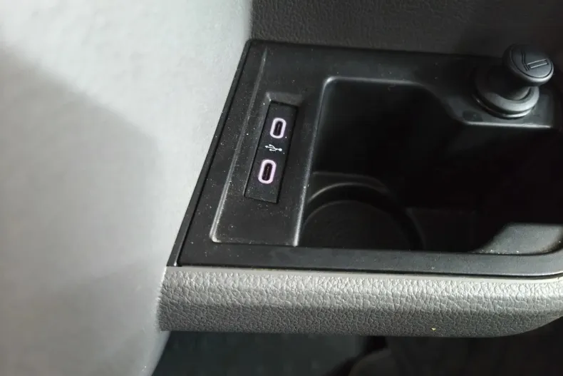 Volkswagen Transporter din 2021 cu 145.600 km - oferta VOL164217 - foto 20