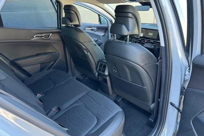 Kia Sportage din 2025 cu 1 km - oferta KIA164226 - foto 11