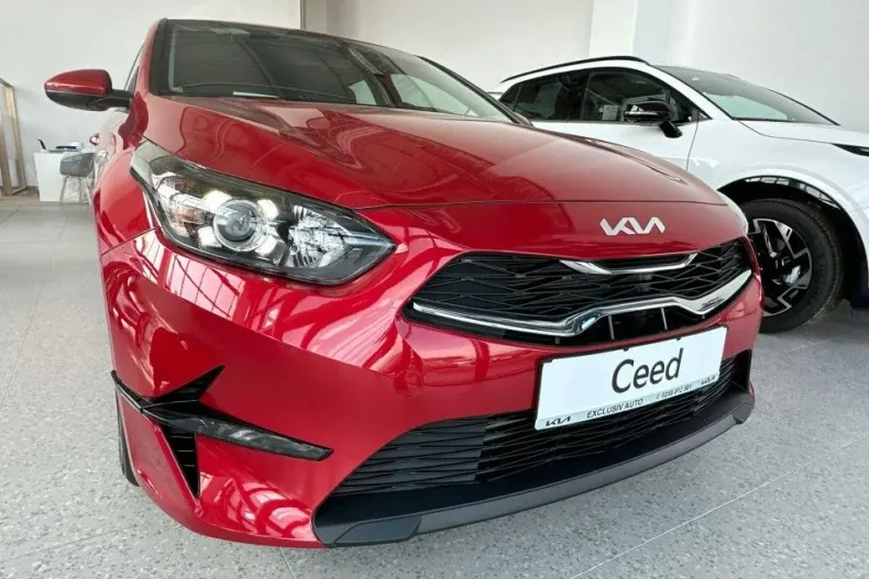 Kia Ceed din 2024 cu 1.250 km - oferta KIA164228 - foto 3