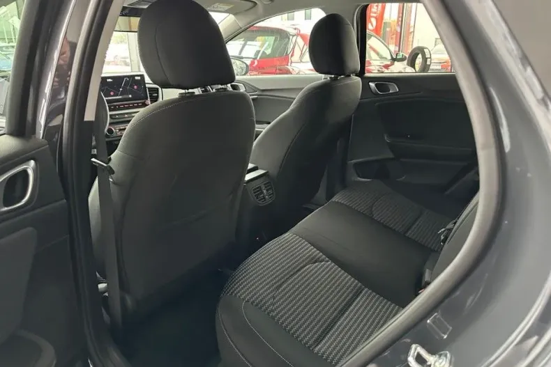 Kia XCeed din 2025 cu 1 km - oferta KIA164231 - foto 10
