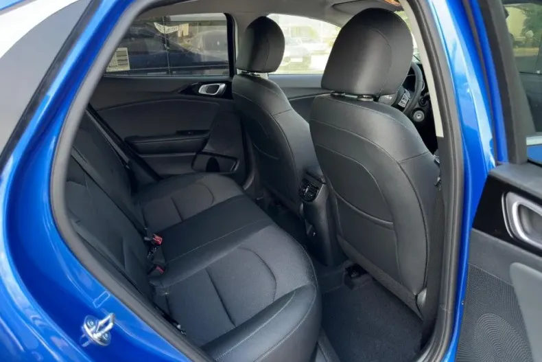 Kia XCeed din 2025 cu 1 km - oferta KIA164232 - foto 9