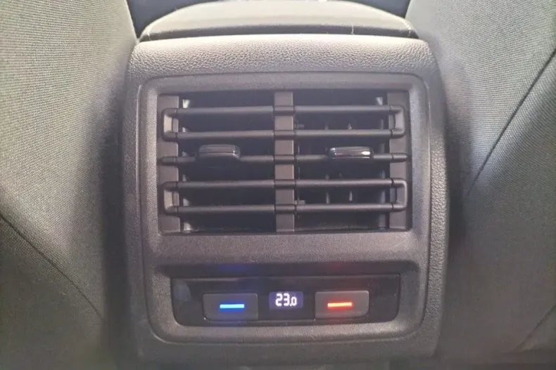 Volkswagen Golf din 2021 cu 151.418 km - oferta VOL164247 - foto 15