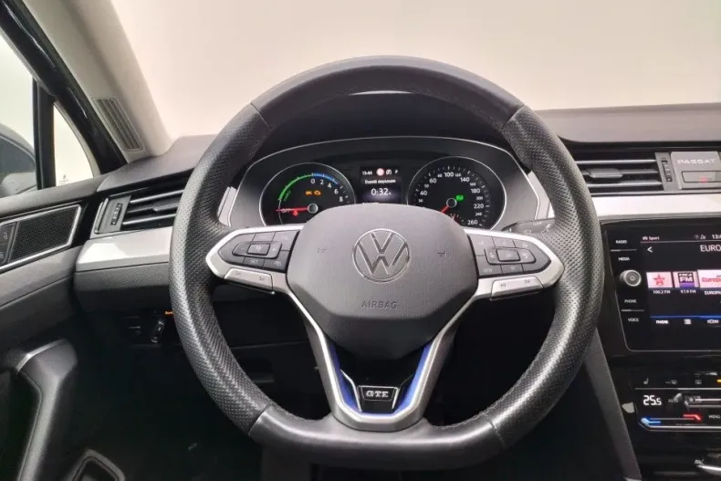 Volkswagen Passat din 2020 cu 45.625 km - oferta VOL164248 - foto 7