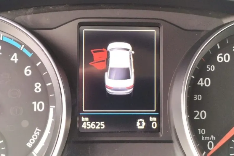 Volkswagen Passat din 2020 cu 45.625 km - oferta VOL164248 - foto 11