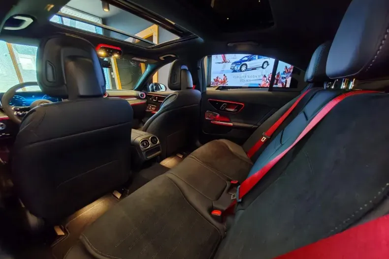 Mercedes-Benz C din 2025 cu 3.500 km - oferta MER164254 - foto 12