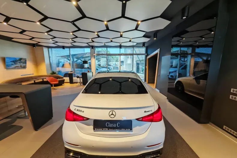 Mercedes-Benz C din 2025 cu 3.500 km - oferta MER164254 - foto 15