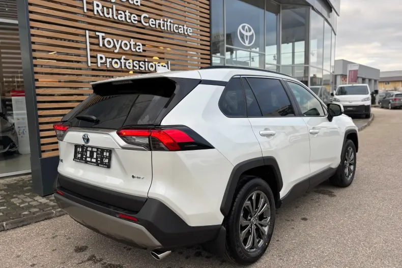 Toyota RAV4 din 2025 cu 4.800 km - oferta TOY164258 - foto 3