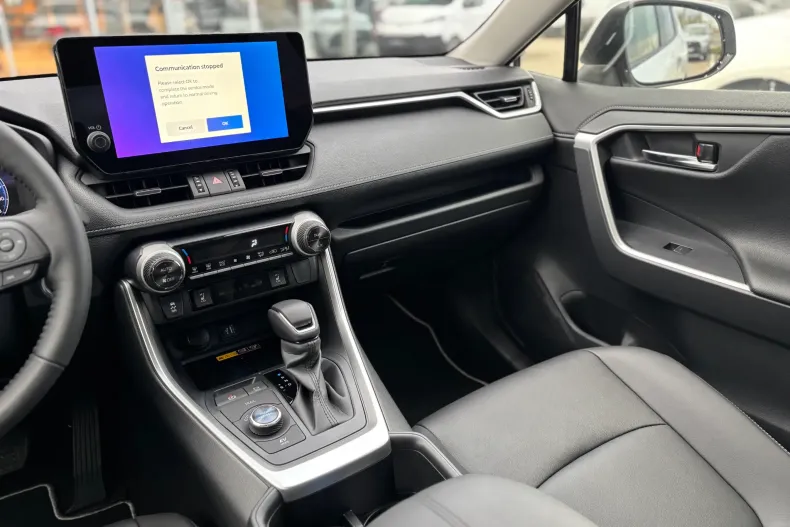 Toyota RAV4 din 2025 cu 4.800 km - oferta TOY164258 - foto 16