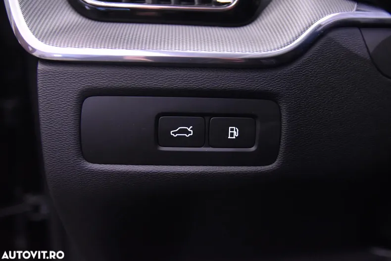 Volvo XC60 din 2024 cu 3.542 km - oferta VOL164269 - foto 15