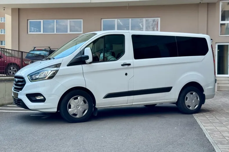 Ford Transit Custom din 2020 cu 120.896 km - oferta FOR164279 - foto 6
