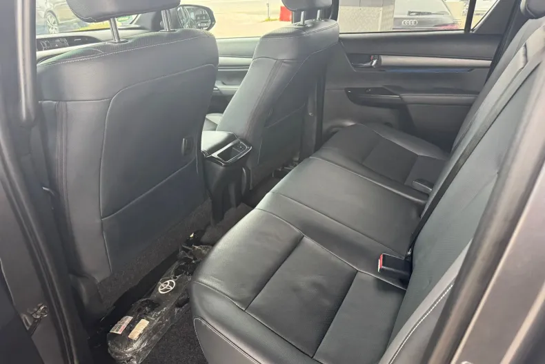 Toyota Hilux din 2024 cu 26.000 km - oferta TOY164282 - foto 10