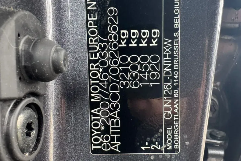 Toyota Hilux din 2024 cu 26.000 km - oferta TOY164282 - foto 14