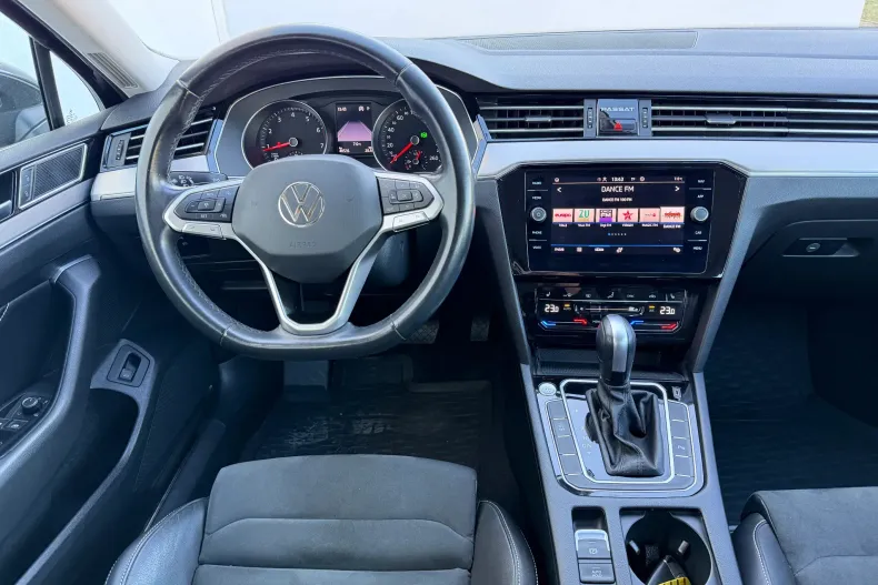 Volkswagen Passat din 2021 cu 40.500 km - oferta VOL164286 - foto 9