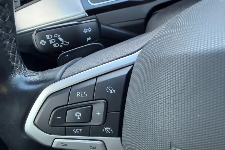 Volkswagen Passat din 2021 cu 40.500 km - oferta VOL164286 - foto 12