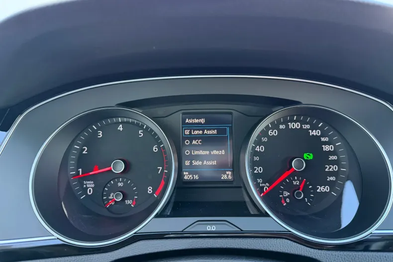 Volkswagen Passat din 2021 cu 40.500 km - oferta VOL164286 - foto 17