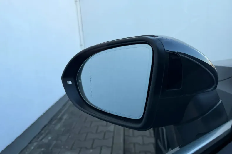 Volkswagen Passat din 2021 cu 40.500 km - oferta VOL164286 - foto 18