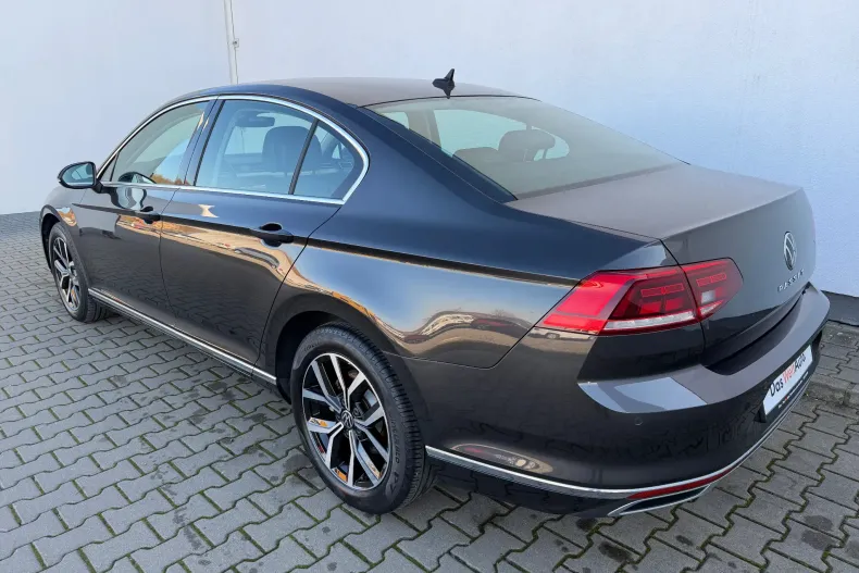 Volkswagen Passat din 2021 cu 40.500 km - oferta VOL164286 - foto 22