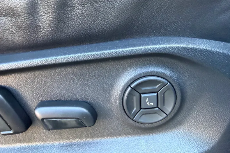 Volkswagen Touareg din 2022 cu 99.500 km - oferta VOL164288 - foto 12