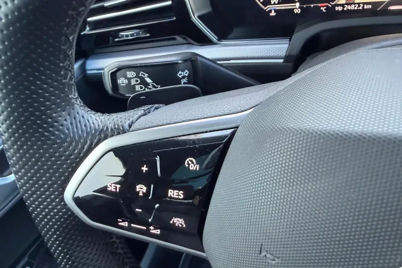 Volkswagen Touareg din 2022 cu 99.500 km - oferta VOL164288 - foto 17