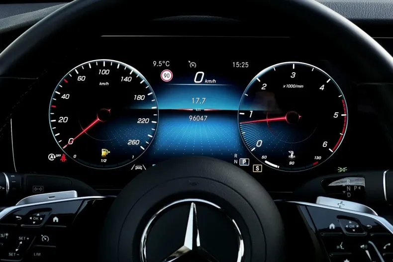 Mercedes-Benz E din 2022 cu 96.047 km - oferta MER164294 - foto 18