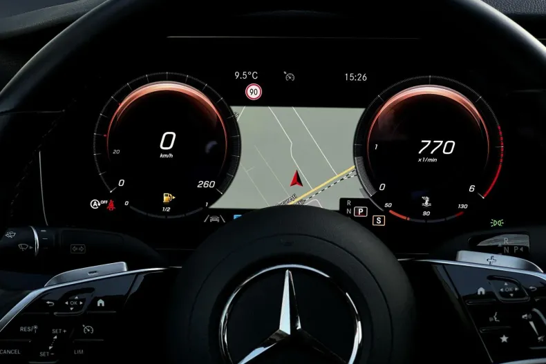 Mercedes-Benz E din 2022 cu 96.047 km - oferta MER164294 - foto 22