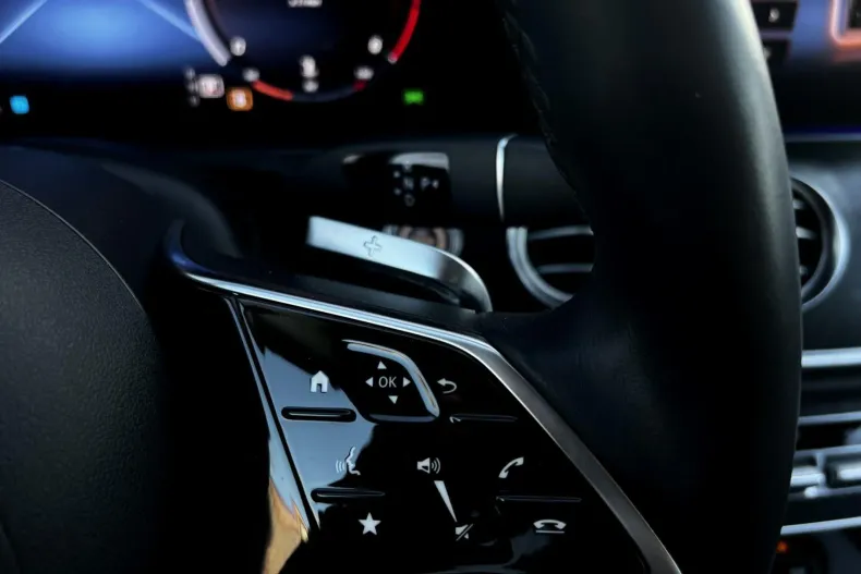 Mercedes-Benz E din 2022 cu 96.047 km - oferta MER164294 - foto 35