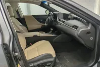 Lexus Seria ES din 2019 cu 137.694 km - oferta LEX164300 - foto 7