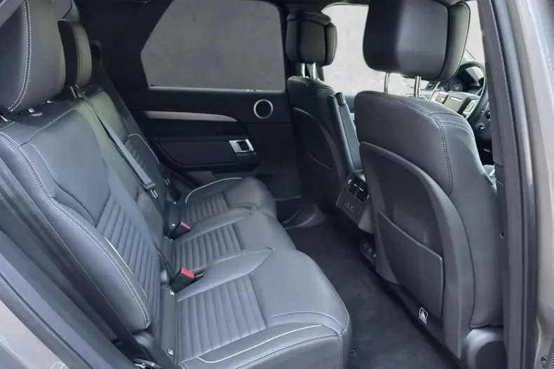 Land Rover Discovery din 2024 cu 16.900 km - oferta LAN164319 - foto 5