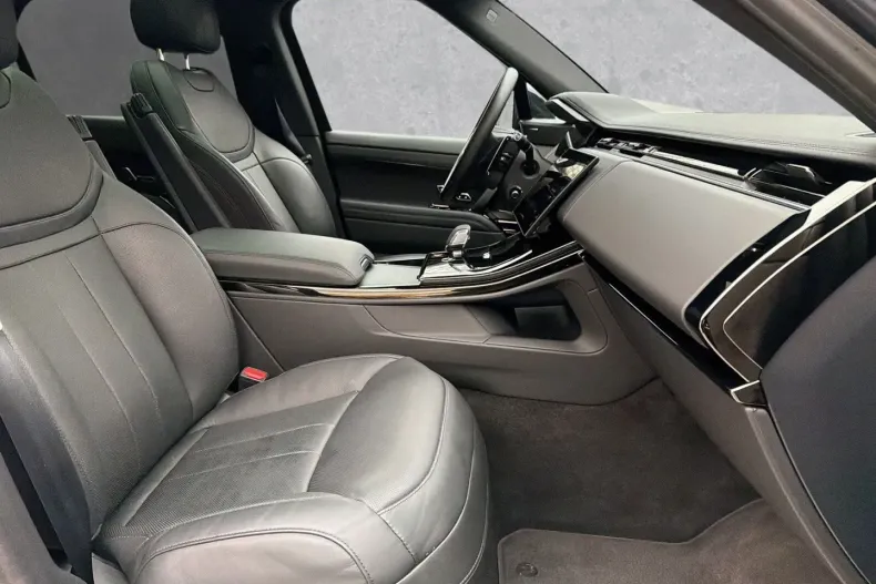 Land Rover Range Rover Sport din 2024 cu 31.241 km - oferta LAN164321 - foto 3