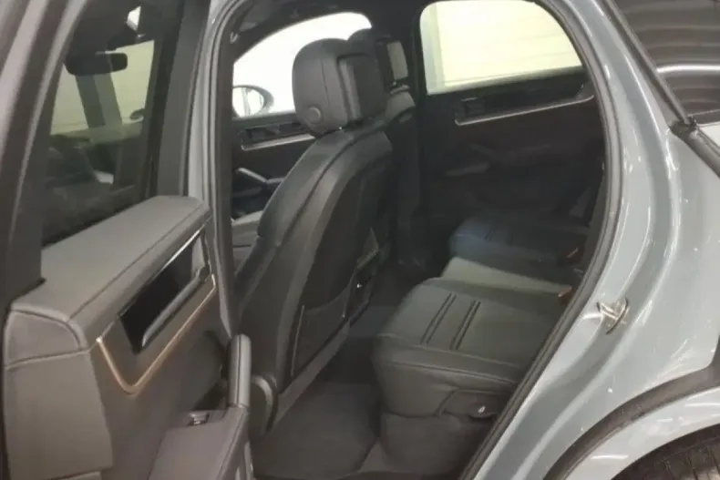 Porsche Cayenne din 2024 cu 14.900 km - oferta POR164334 - foto 4