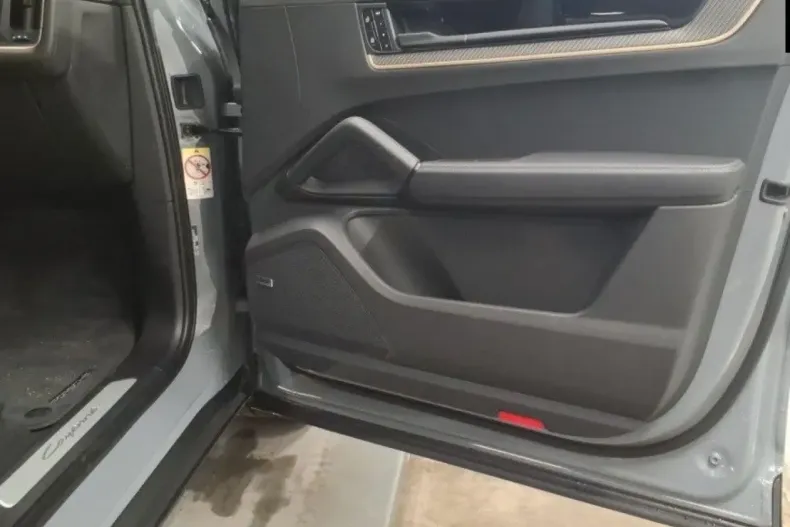 Porsche Cayenne din 2024 cu 14.900 km - oferta POR164334 - foto 9