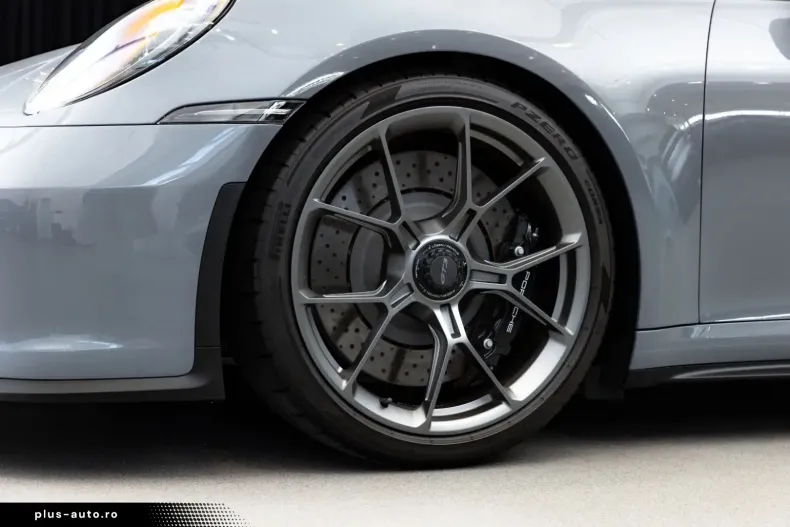 Porsche 911 din 2024 cu 2.000 km - oferta POR164335 - foto 2