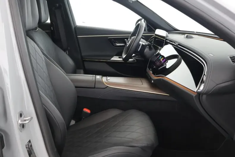 Mercedes-Benz E 400 din 2023 cu 31.000 km - oferta MER164336 - foto 8