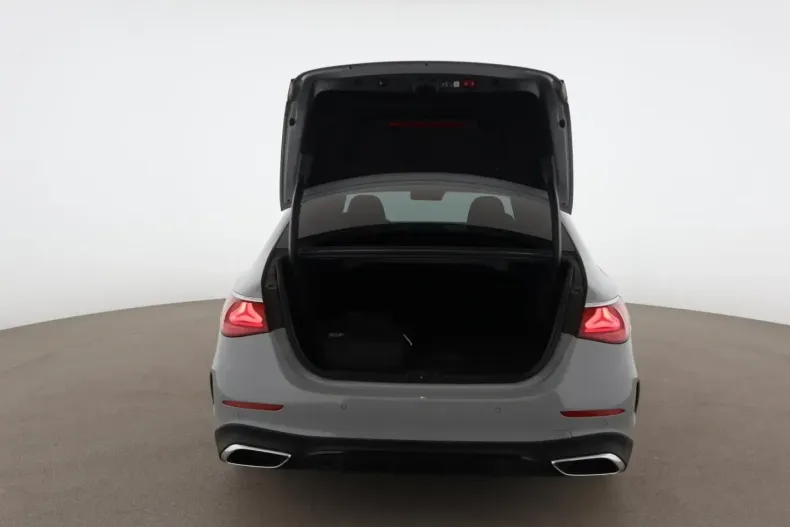 Mercedes-Benz E 400 din 2023 cu 31.000 km - oferta MER164336 - foto 14