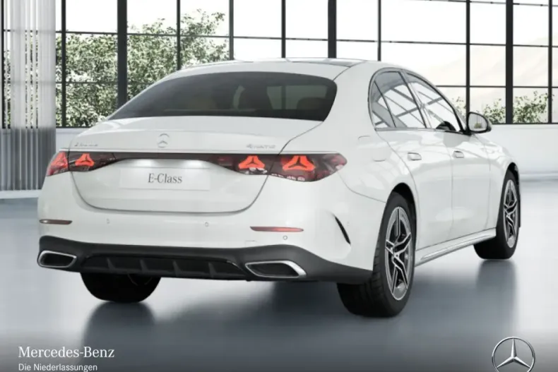 Mercedes-Benz E 400 din 2024 cu 22.852 km - oferta MER164339 - foto 4